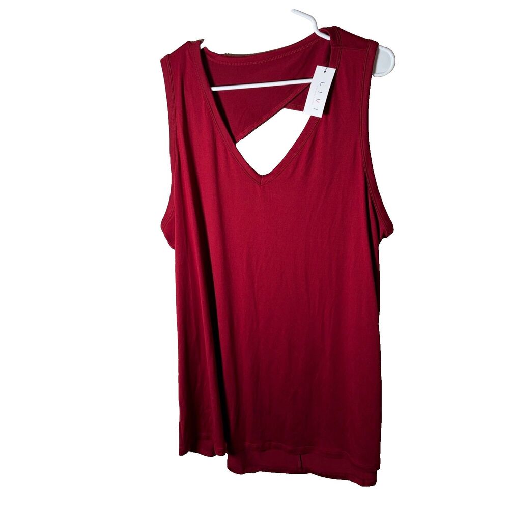 Livi Tank Top Women's 18/20 Red V-Neck Sleeveless Solid Red Casual Open Back